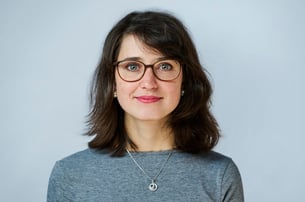 https://www.adnovum.com/hubfs/SG%20materials/Website%20Pages/portraits/jenny_peurois_h.jpg